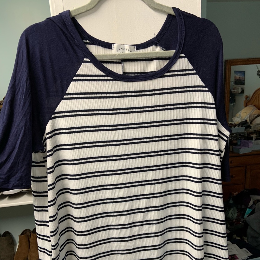 Boutique Long Sleeve Stripped Shirt